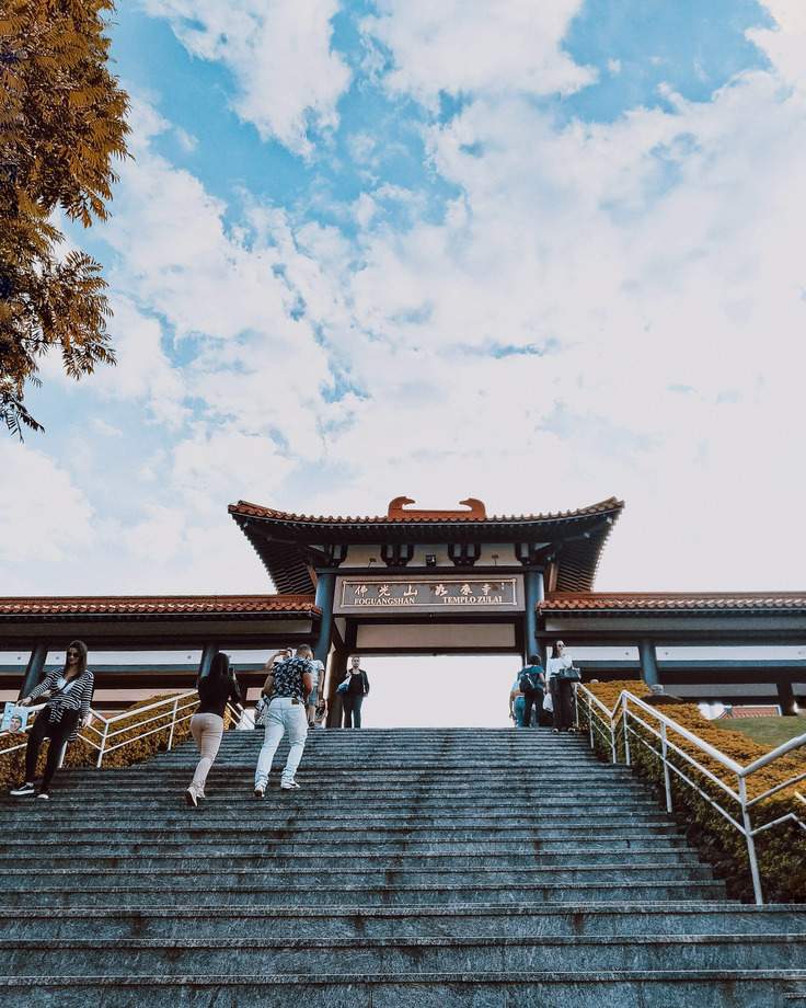 Templo Zu Lai, em Cotia, reabre para visitas - 20/05/2022 - Passeios - Guia  Folha